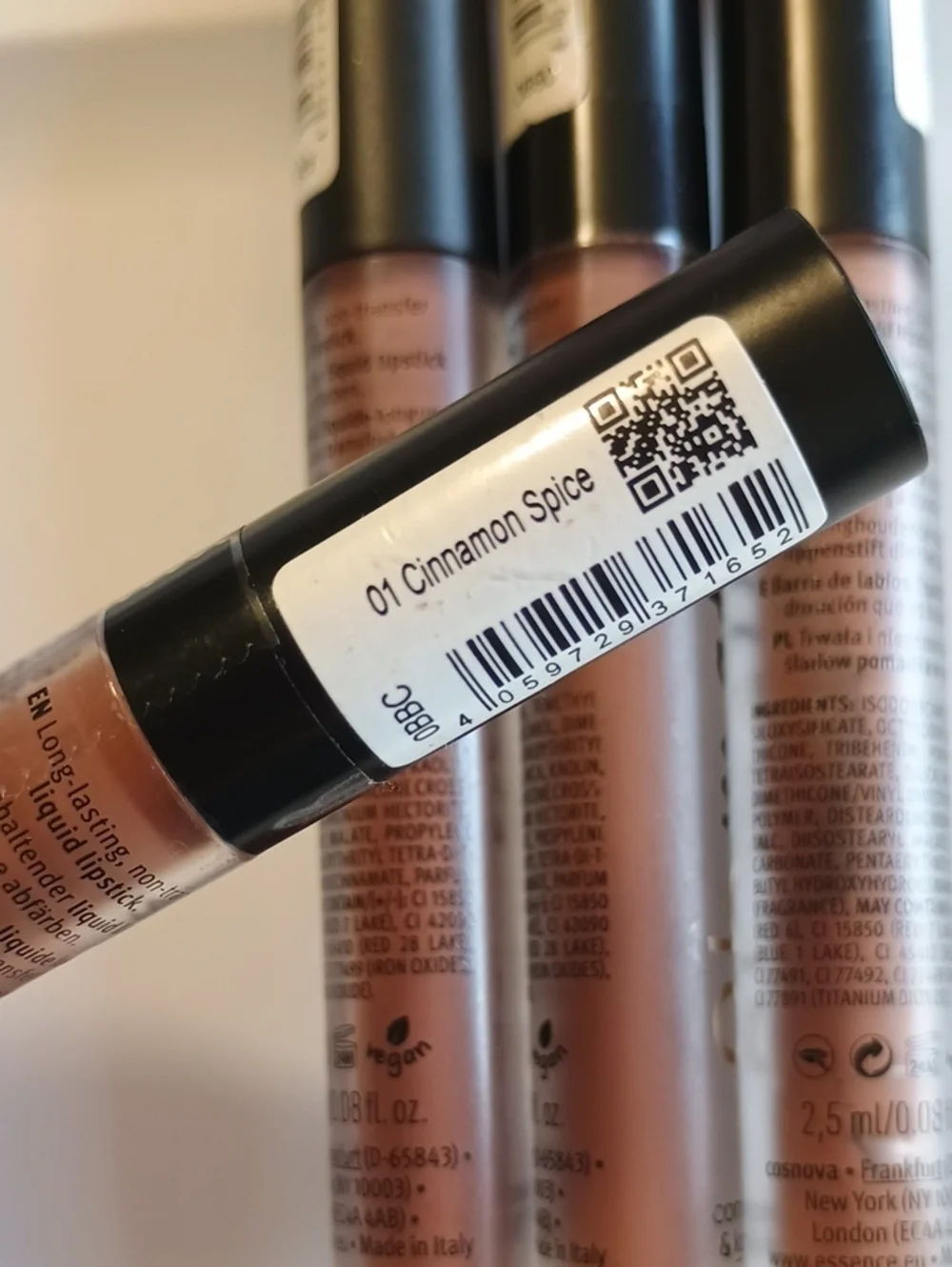 4 x Essence 8H Matte Liquid Lipstick 01 Cinnamon Spice